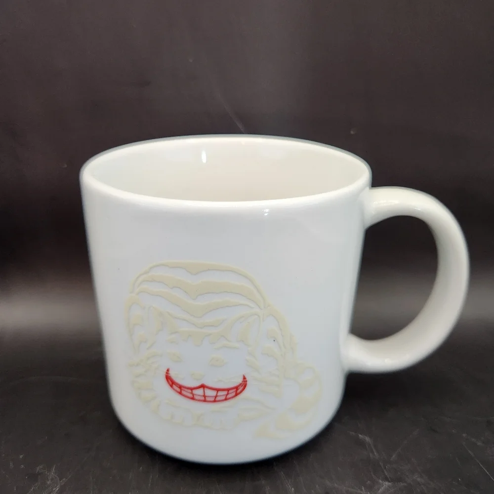 Vintage Alice in Wonderland Cheshire Cat Ceramic Coffee Mug 10 oz